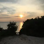 Red Coral Апартаменты
